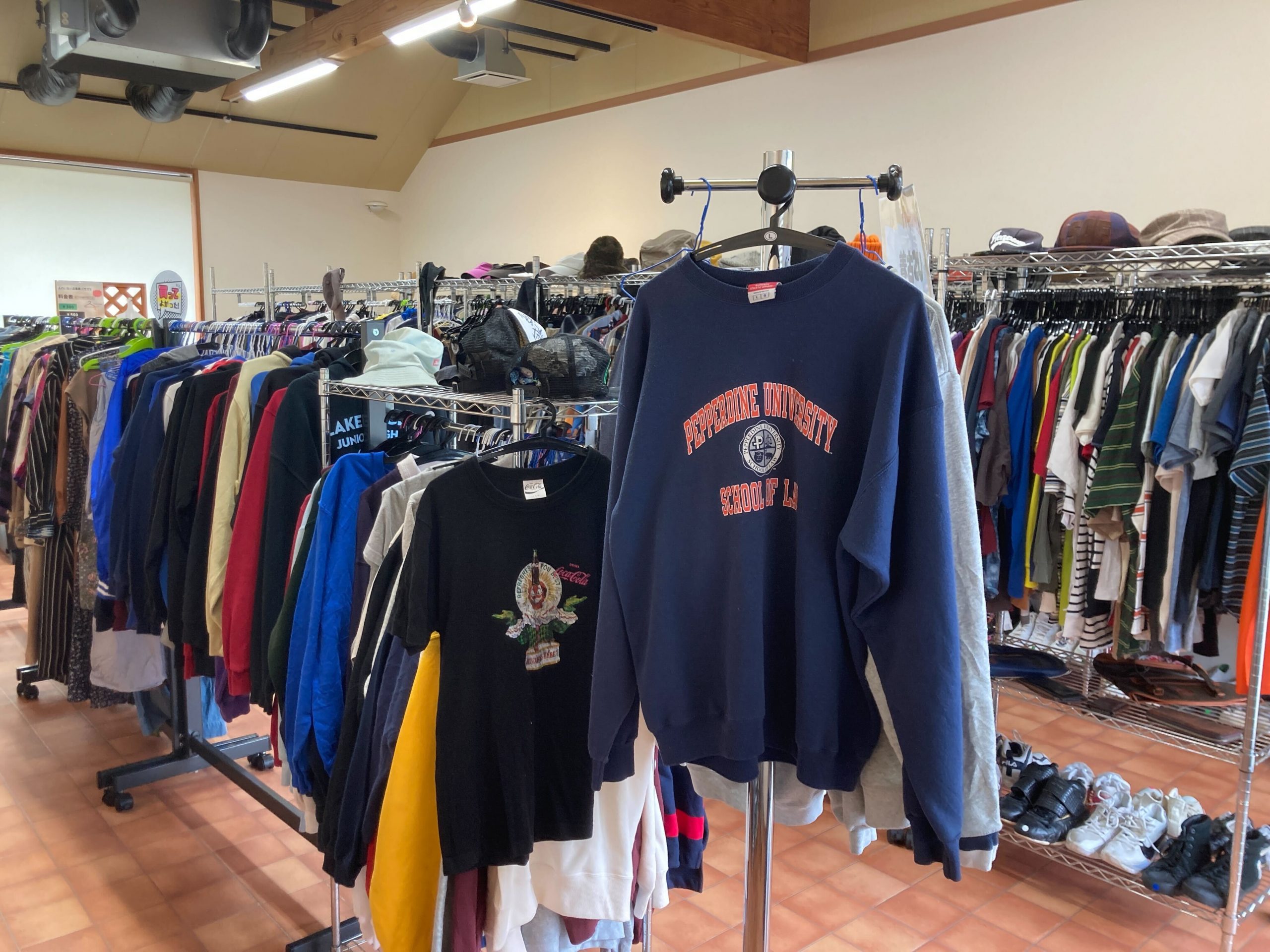 専用　大きめの古着屋さん 人がいない古着屋リサマケ | シーパルピア女川